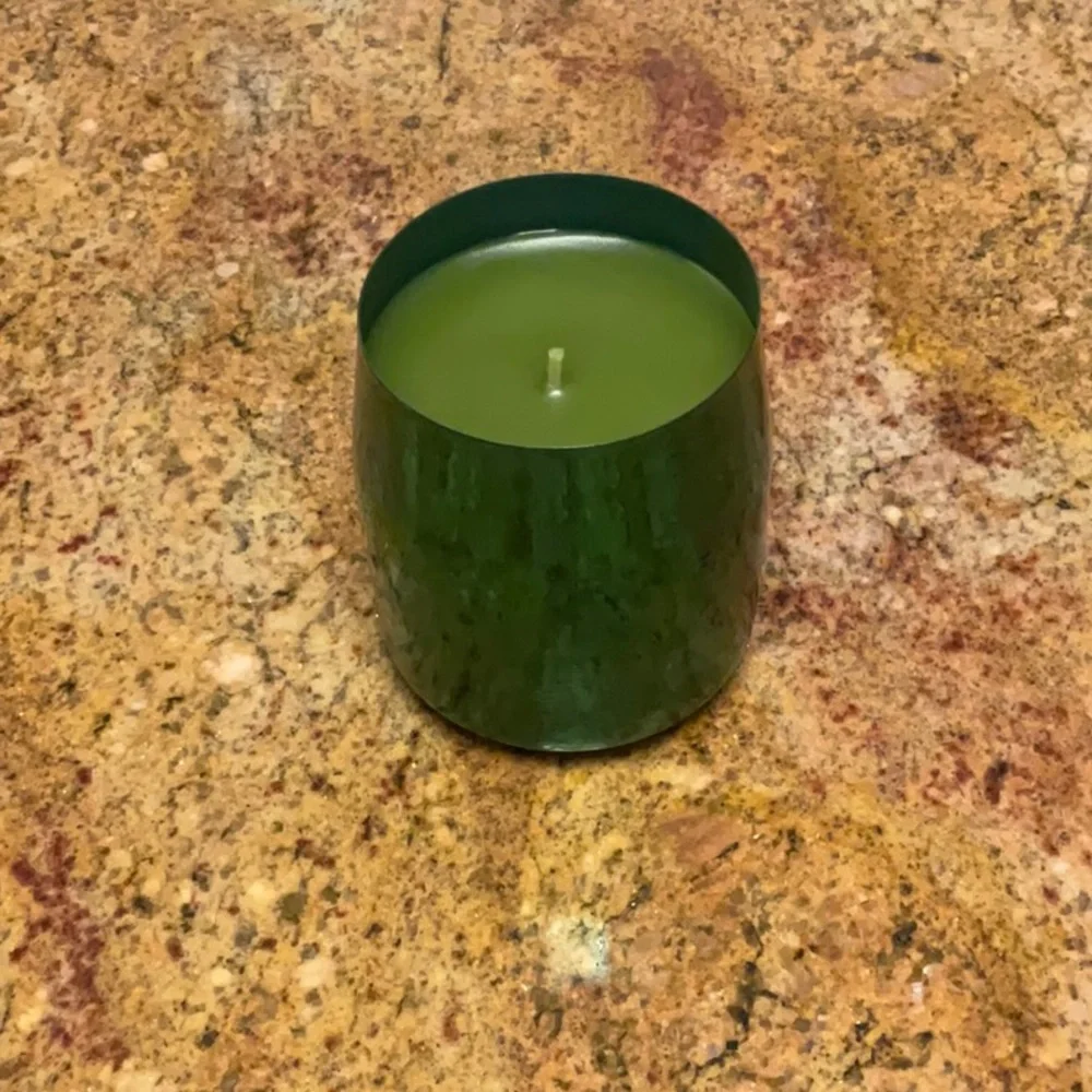 Thymes Frasier Fir candle NWOT - Picture 1 of 4